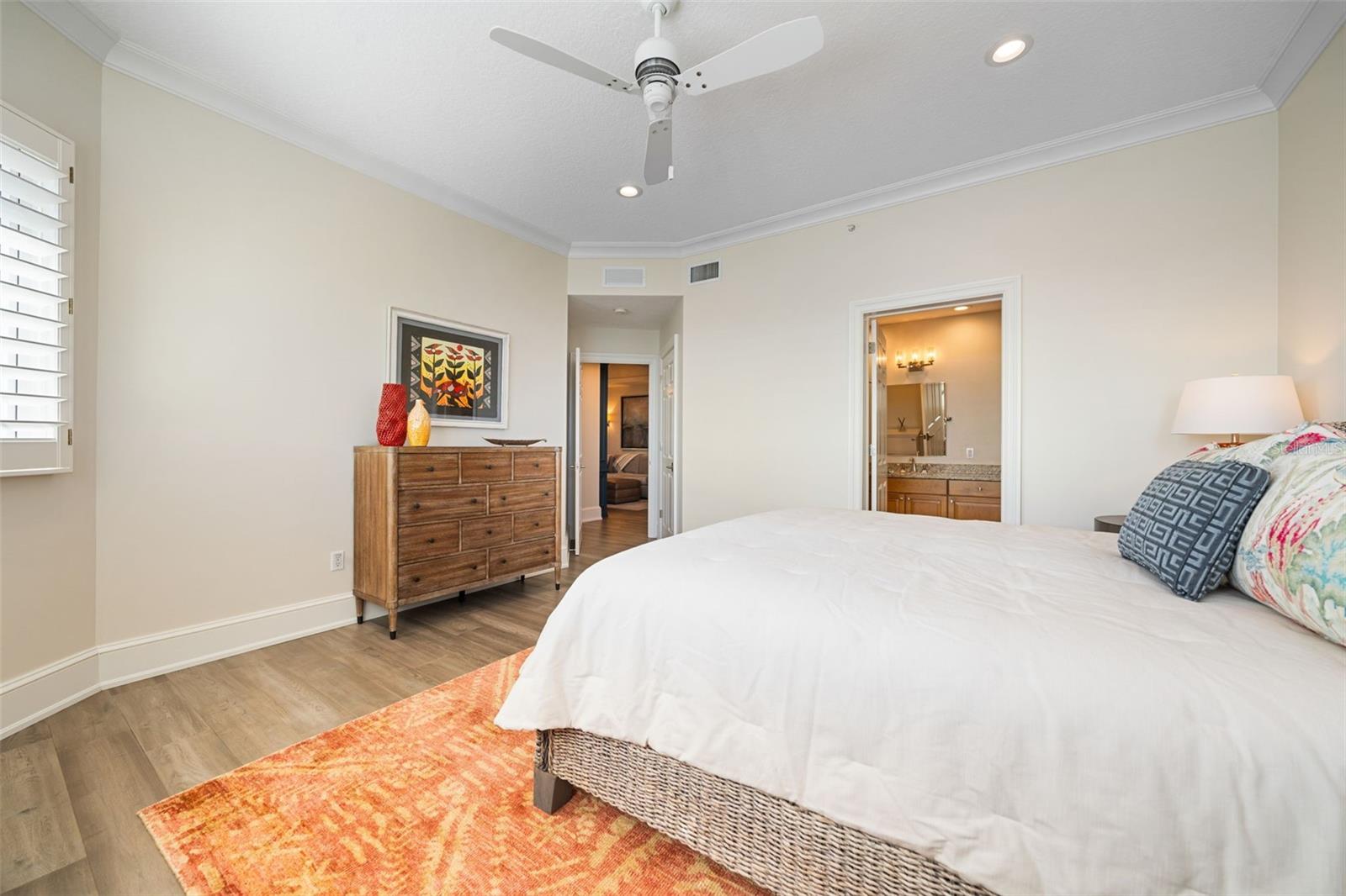 VINOY PLACE CONDO - Residential