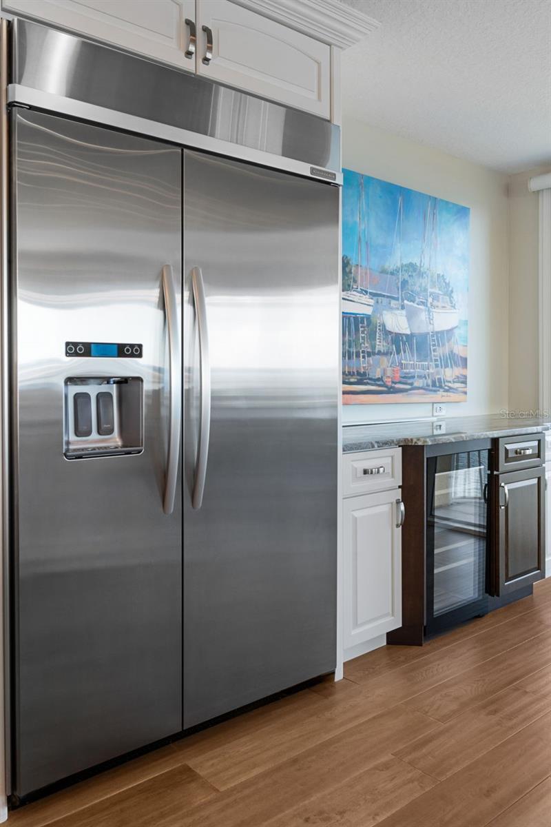 VINOY PLACE CONDO - Residential