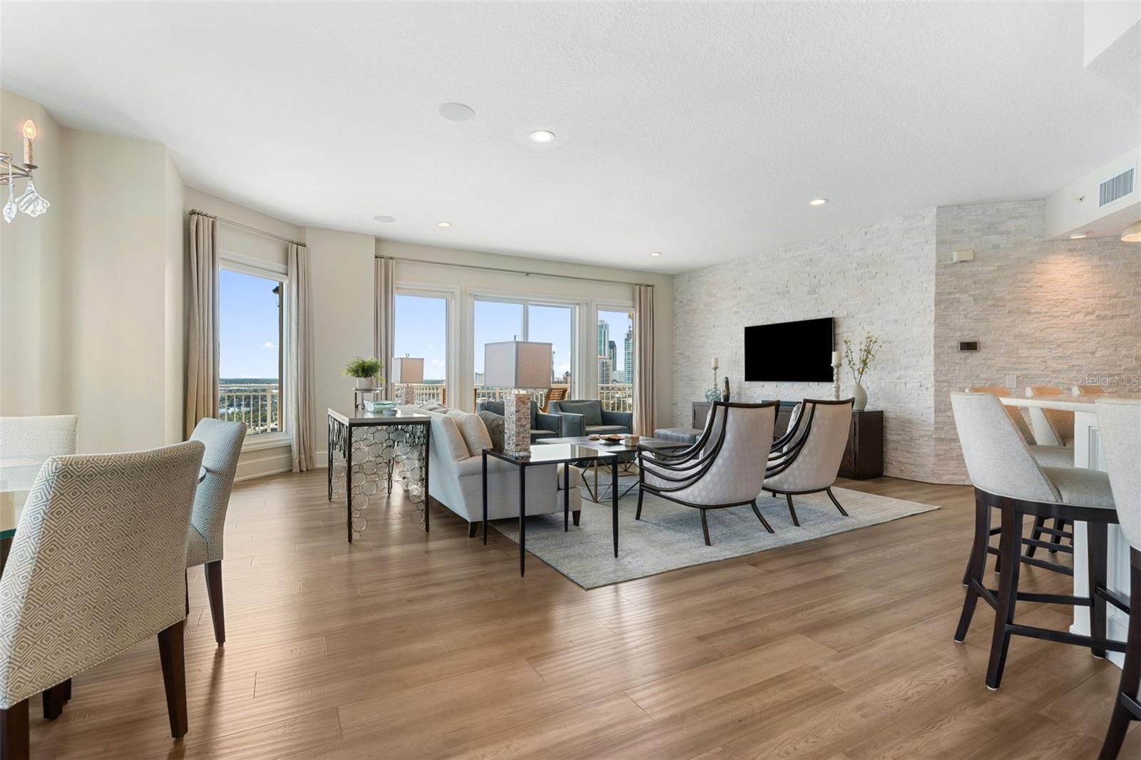 VINOY PLACE CONDO - Residential