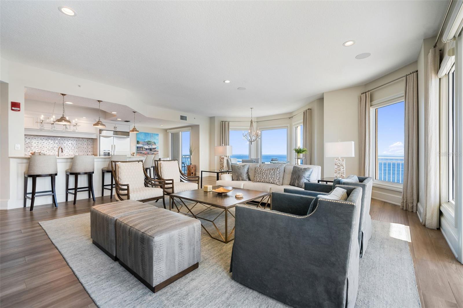 VINOY PLACE CONDO - Residential