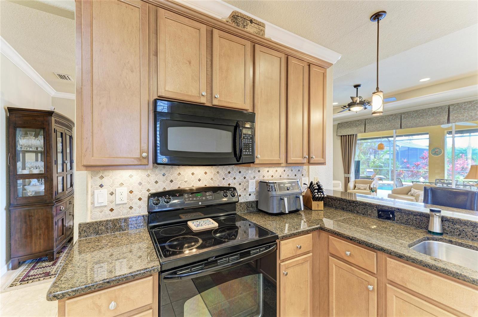 RIVER STRAND - Residential