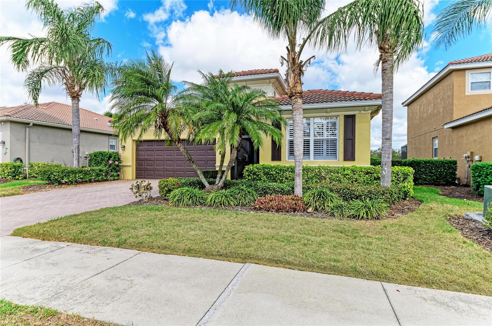 RIVER STRAND - Residential