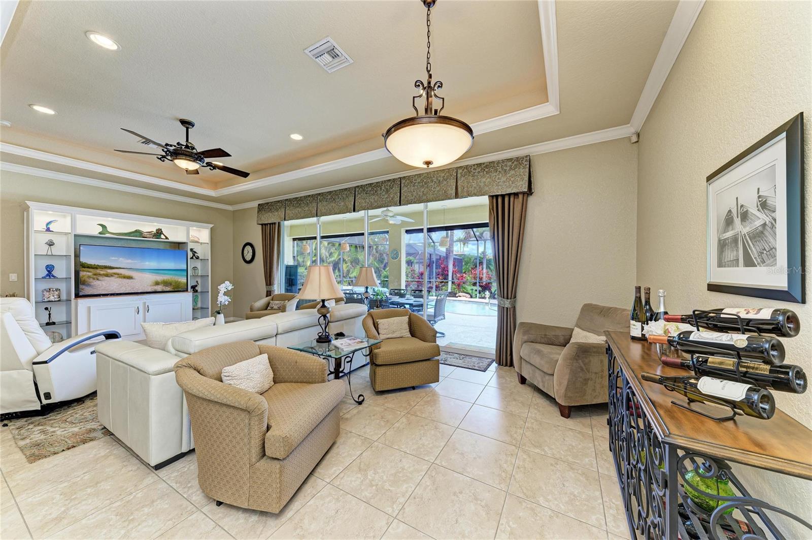 RIVER STRAND - Residential