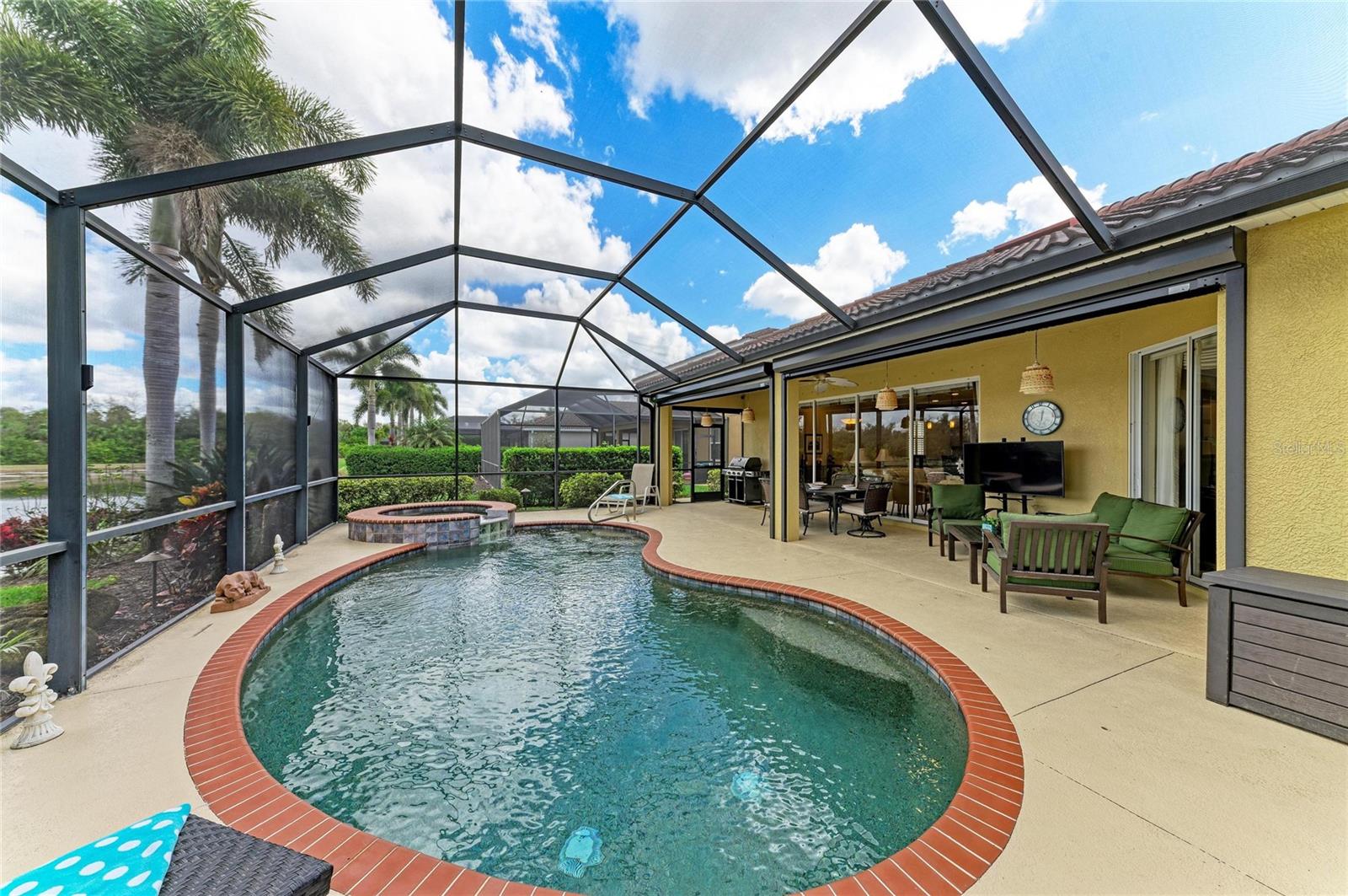 RIVER STRAND - Residential