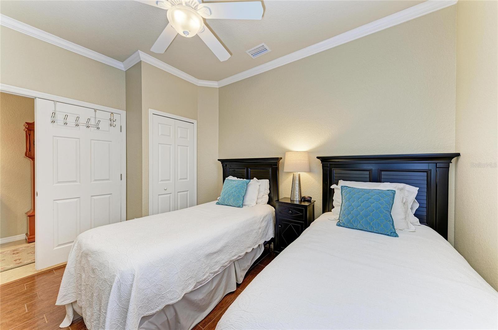 RIVER STRAND - Residential