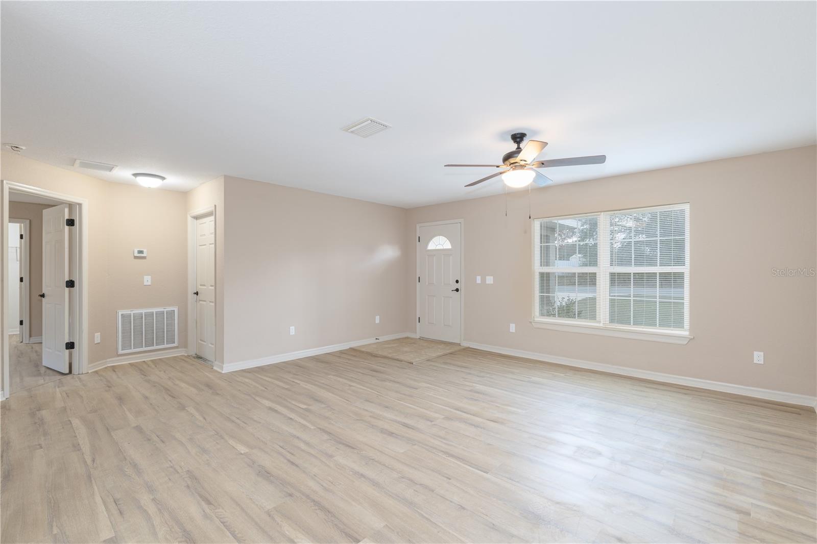 SILVER SPGS SHORES UN 31 - Residential