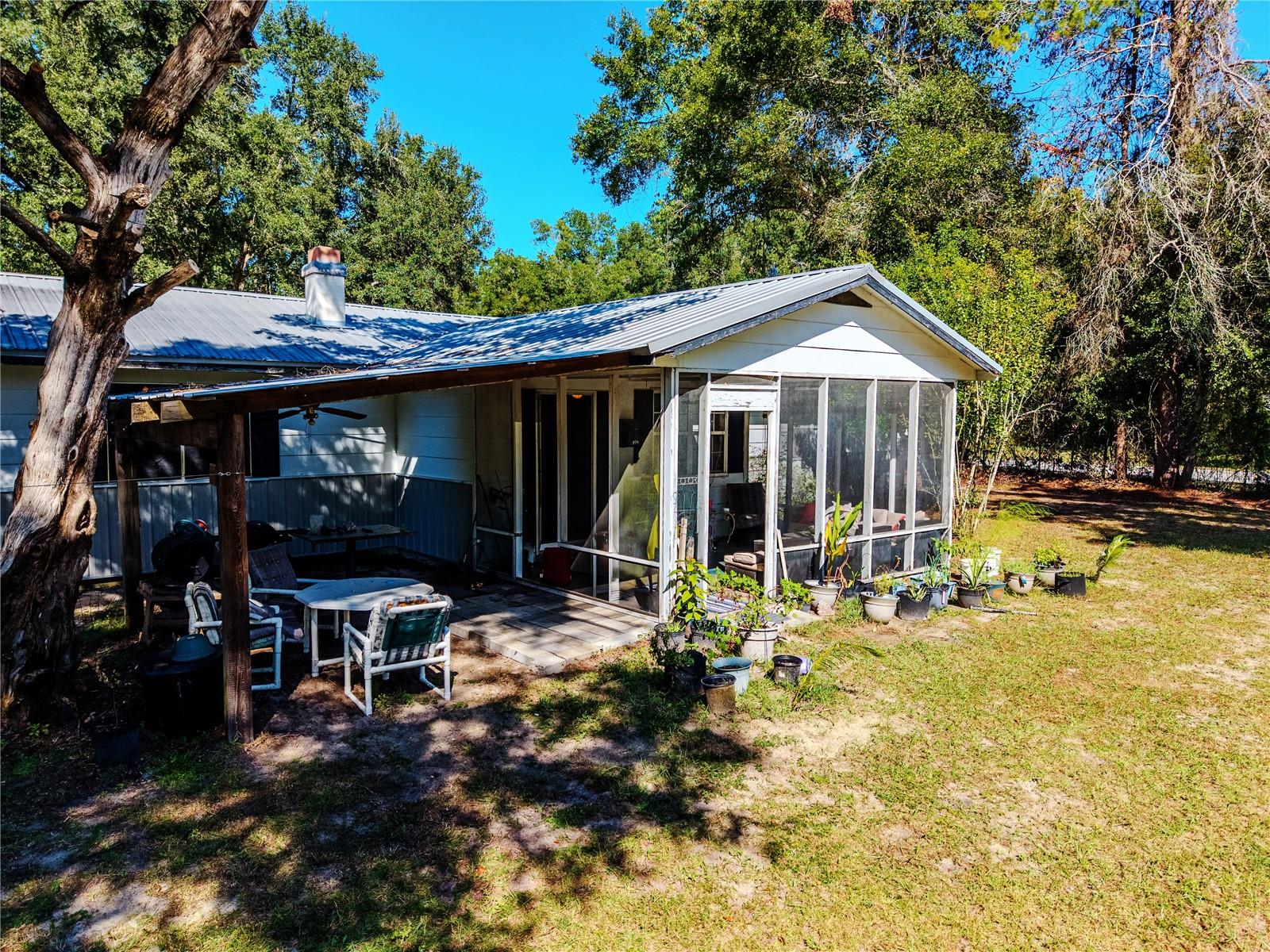 SUN N FUN - Residential