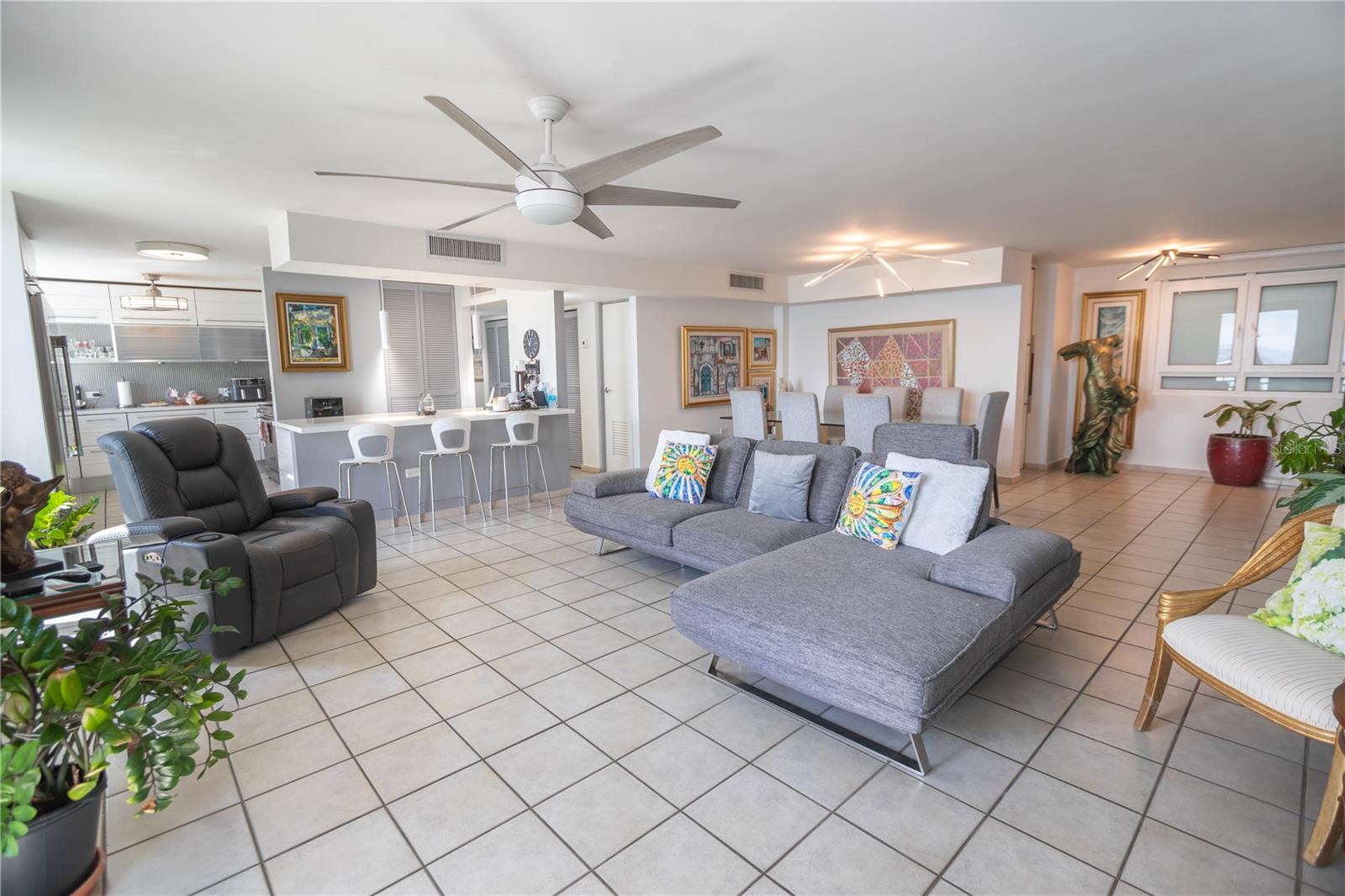 REINA DE CASTILLA - Residential