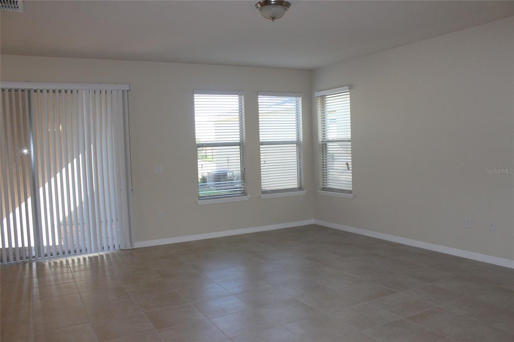 Photo of 8203 Lakeview Crossing Drive, Winter Garden, FL 34787 (MLS # S5160362)