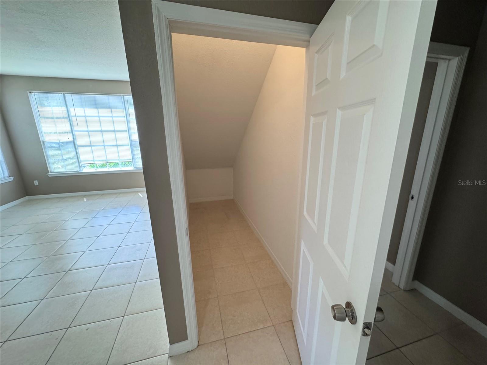 CENTRAL PK/LEE VISTA - Residential