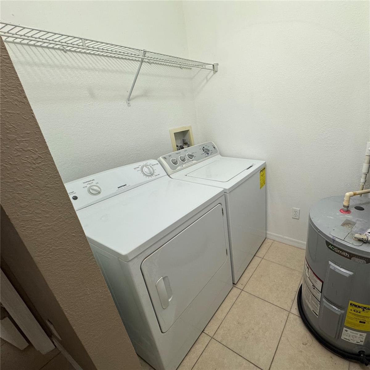 CENTRAL PK/LEE VISTA - Residential