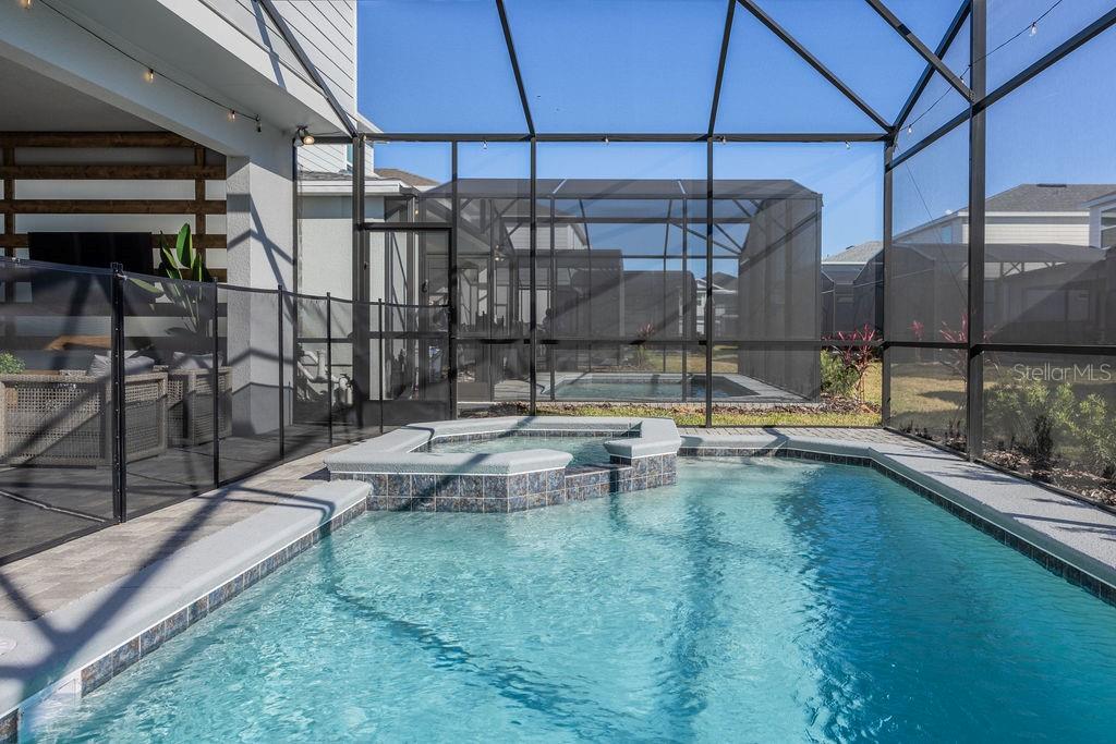 WINDSOR CAY PHASE 1 - Residential