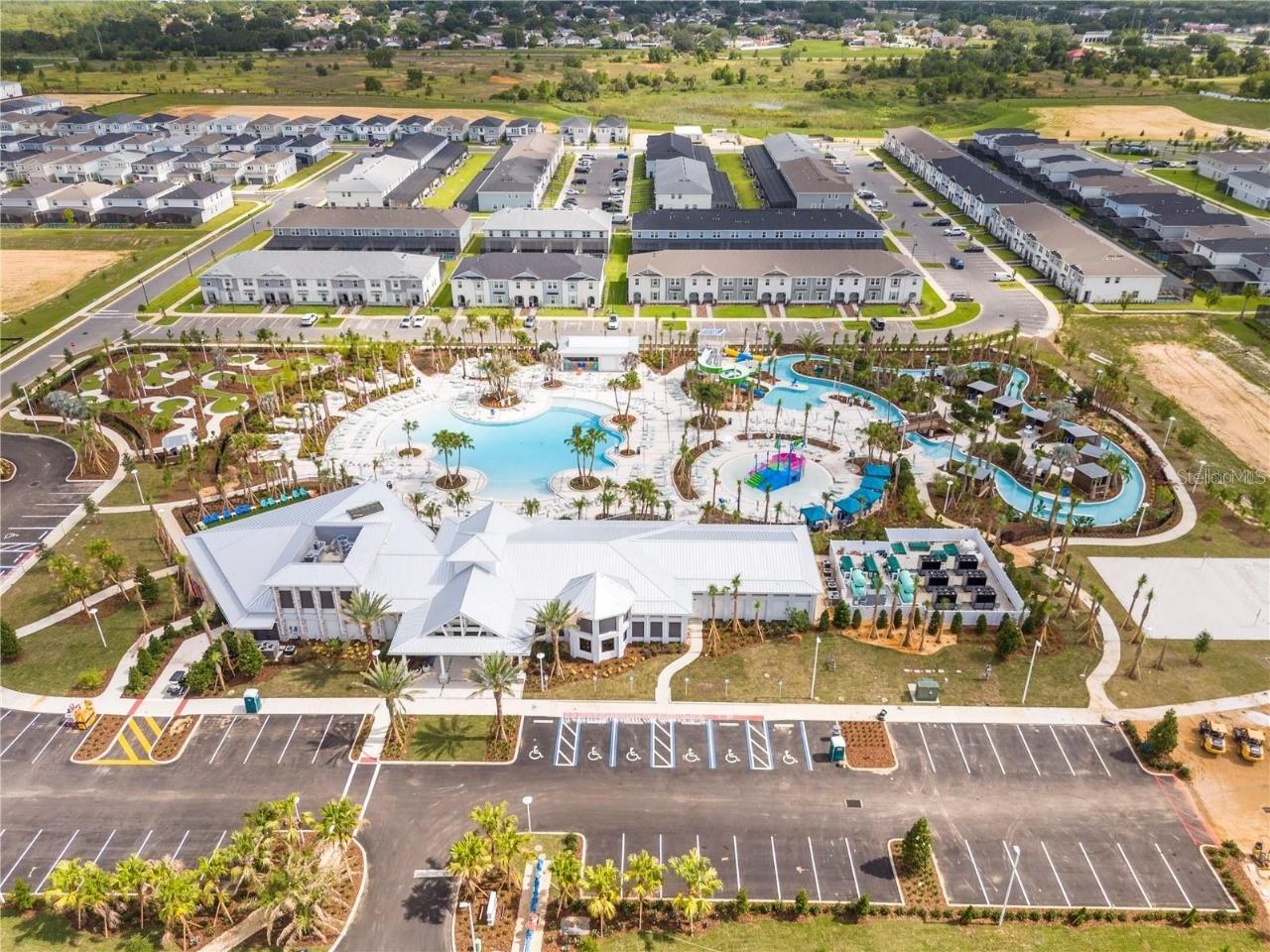 WINDSOR CAY PHASE 1 - Residential