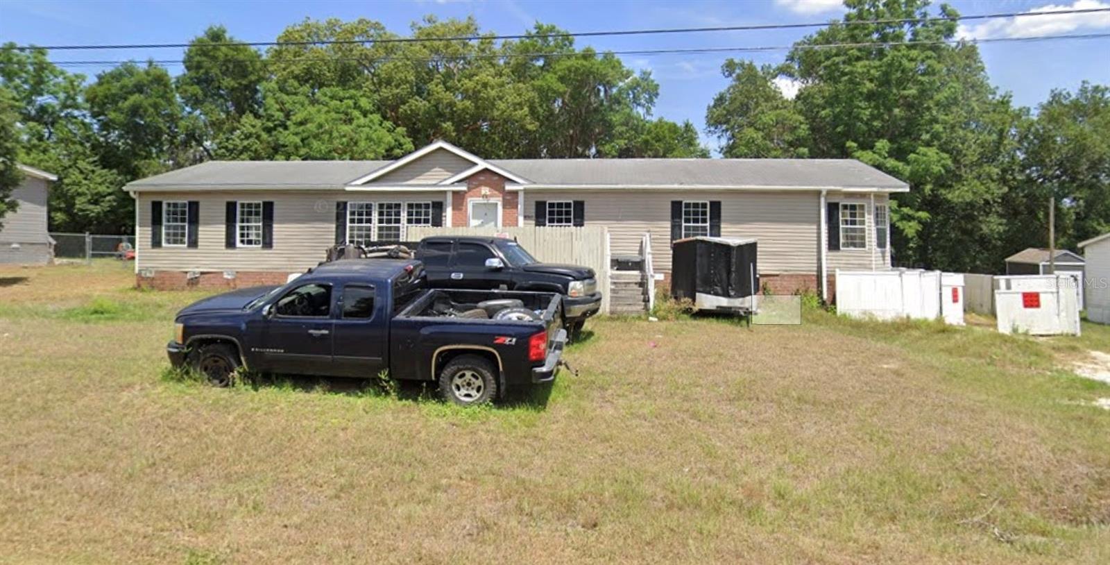 Great Opportunity for an investment property or residence! Perfect fix and flip or rental opportunity. Just needs some updates. All systems are original. Metal Building as well as shed included in sale.