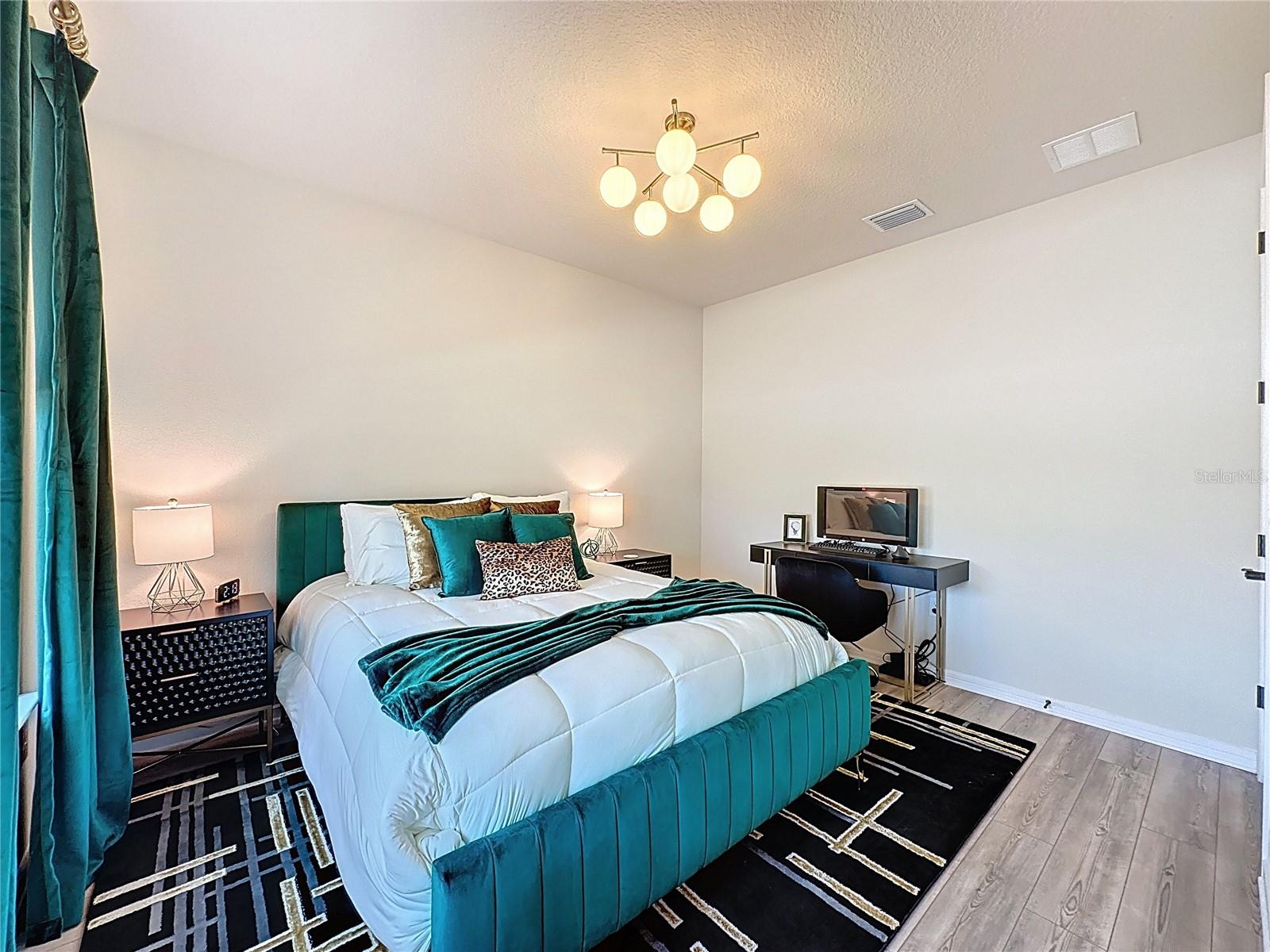 WESLYN PARK - Residential