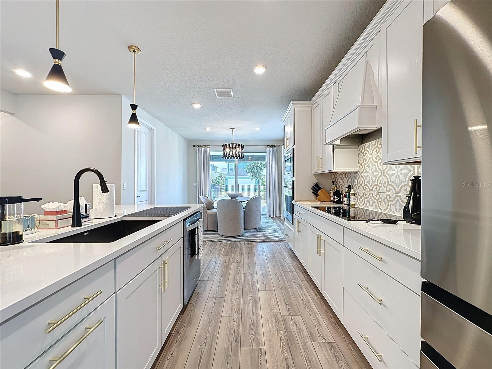 WESLYN PARK - Residential