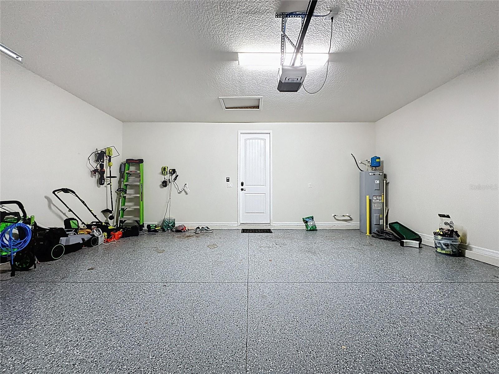 WESLYN PARK - Residential