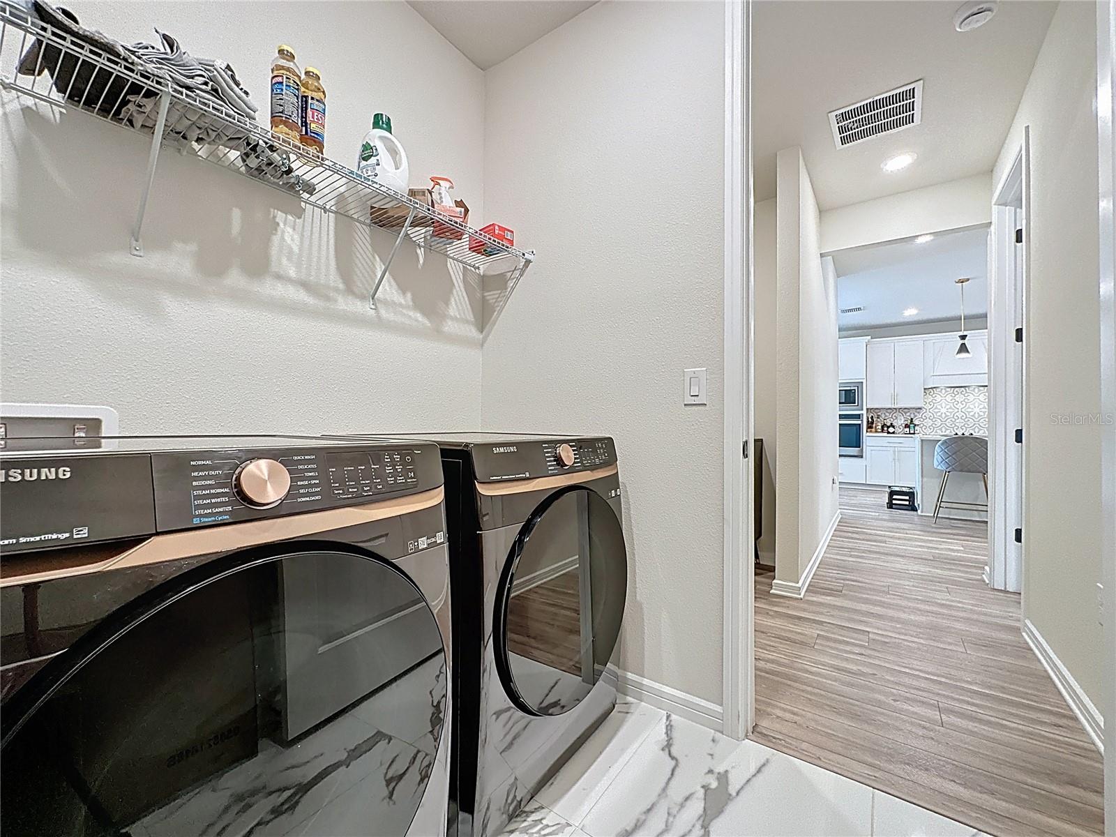 WESLYN PARK - Residential