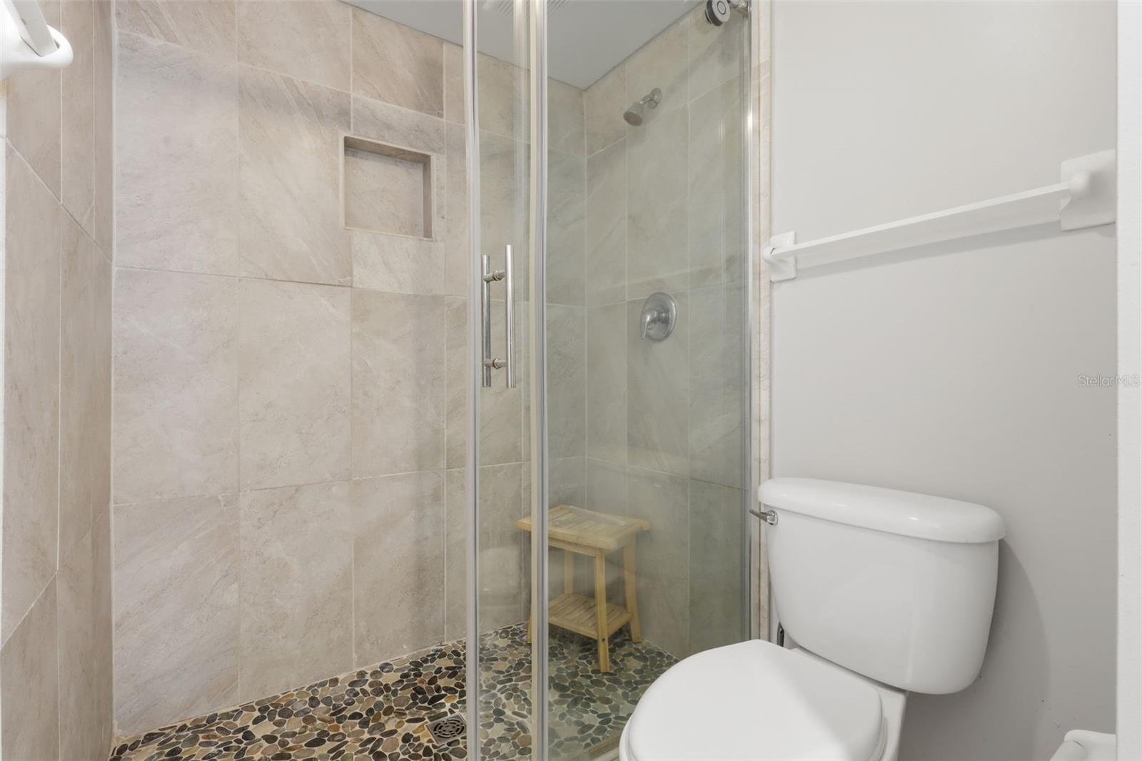 EAST WIND SOUTH & NORTH - Residential