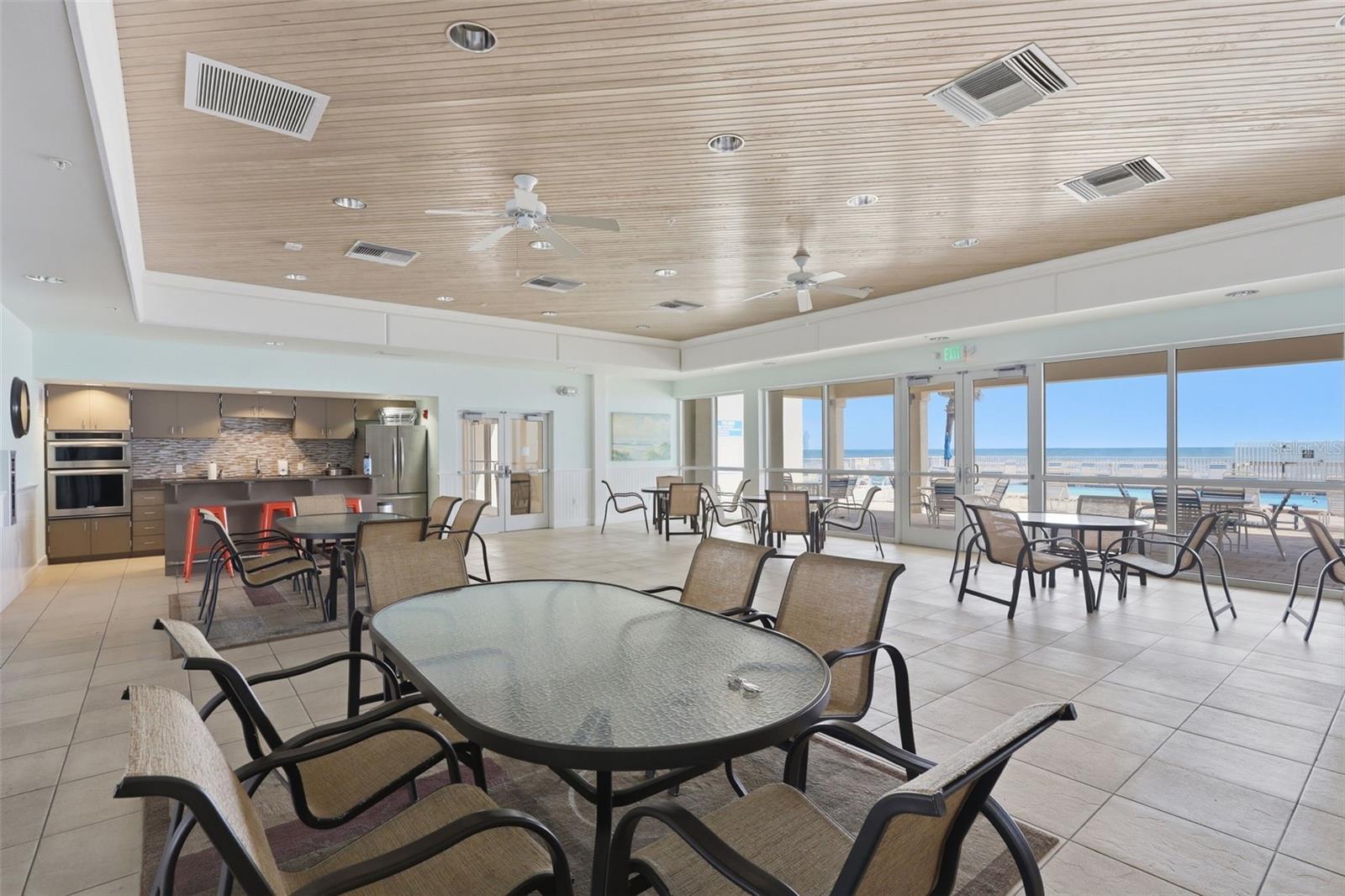 EAST WIND SOUTH & NORTH - Residential