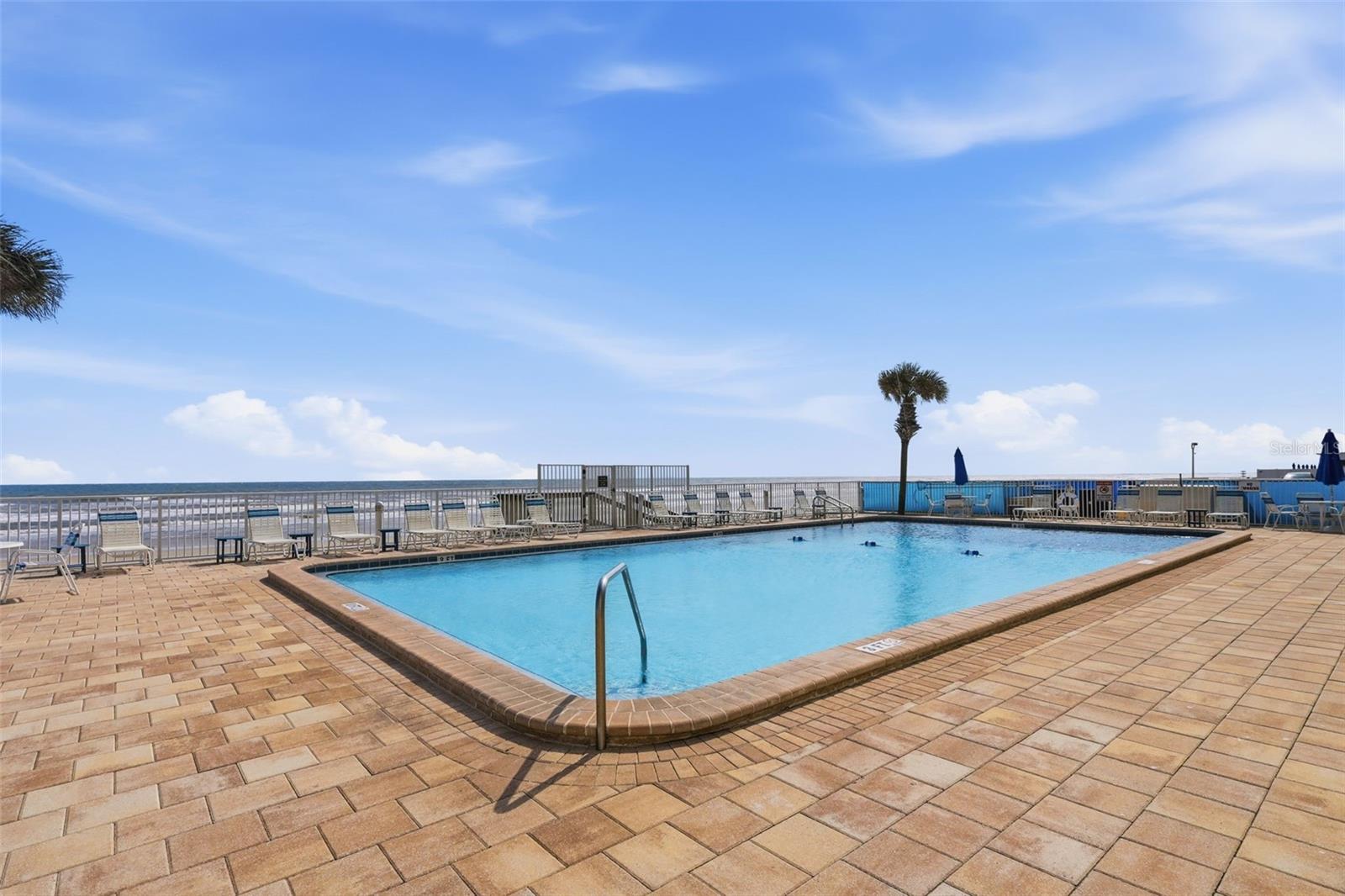 EAST WIND SOUTH & NORTH - Residential