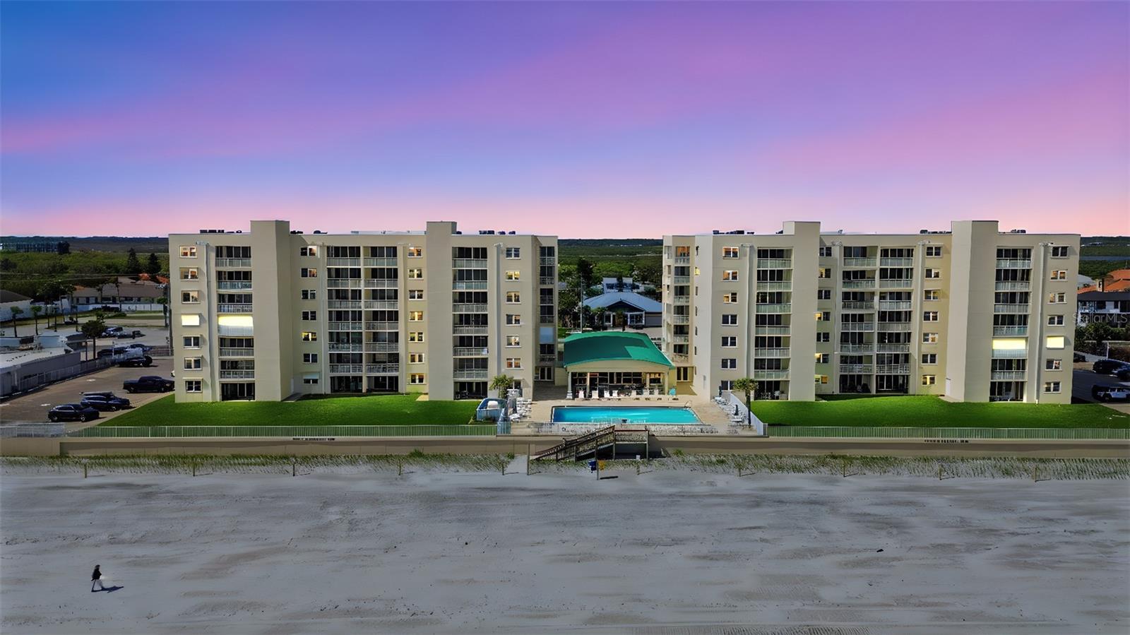 EAST WIND SOUTH & NORTH - Residential