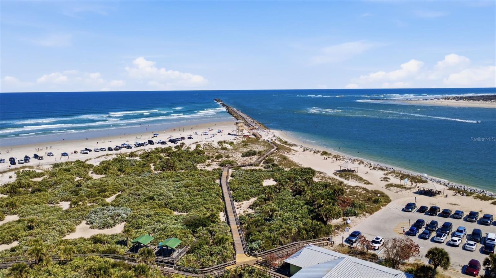 EAST WIND SOUTH & NORTH - Residential