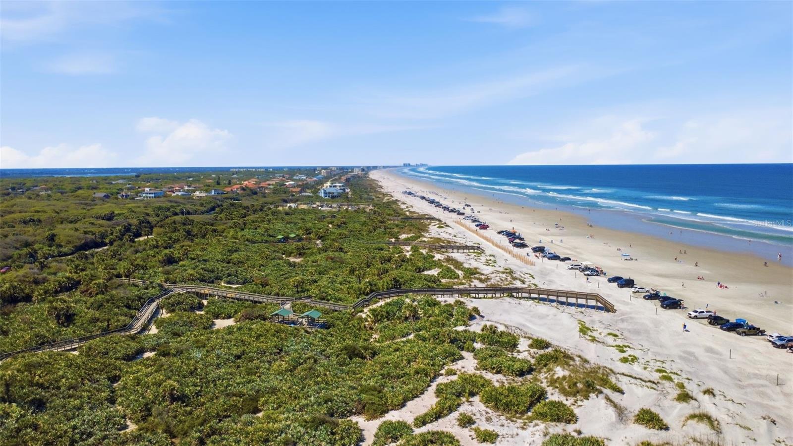 EAST WIND SOUTH & NORTH - Residential