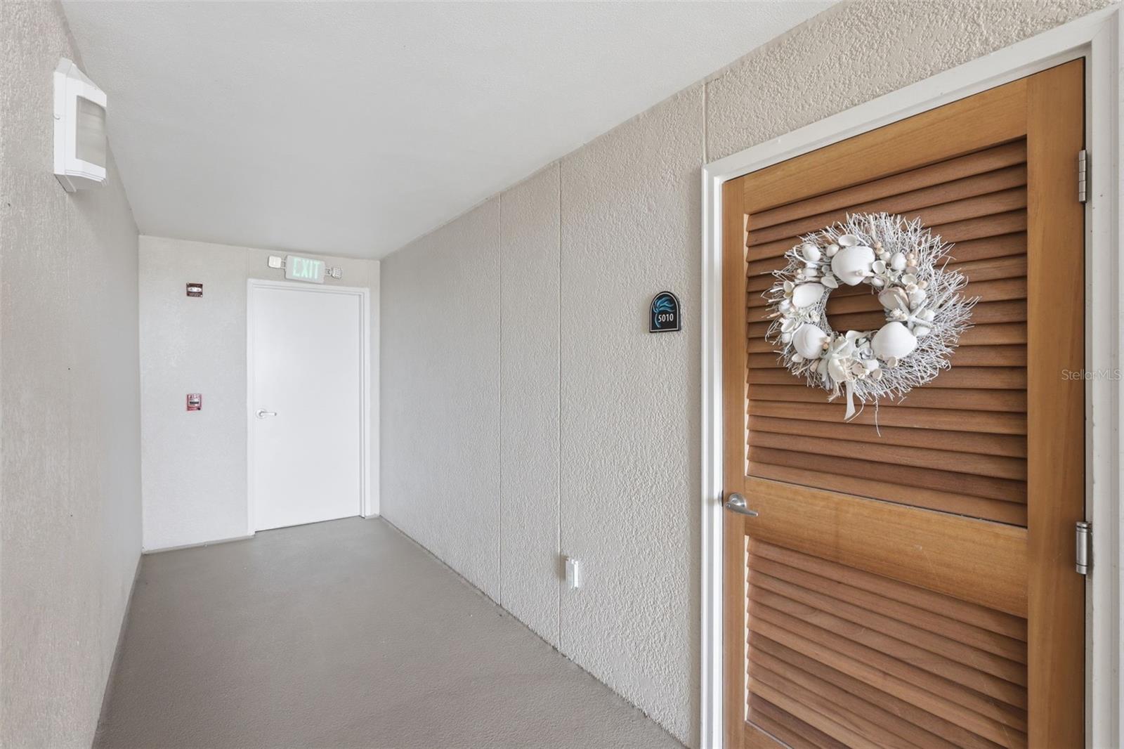 EAST WIND SOUTH & NORTH - Residential