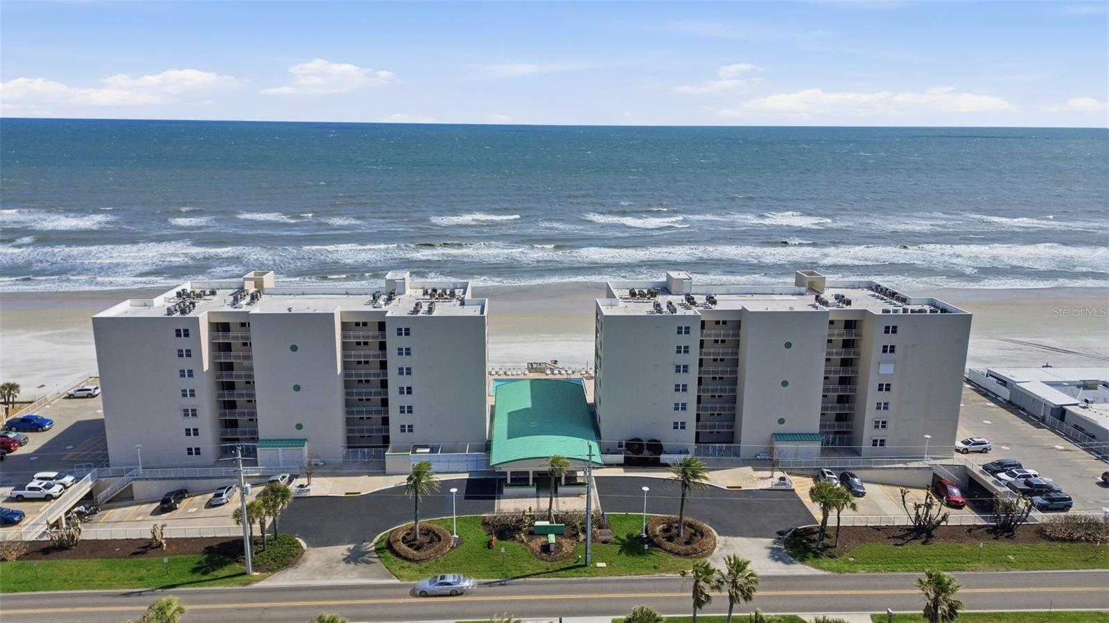 EAST WIND SOUTH & NORTH - Residential