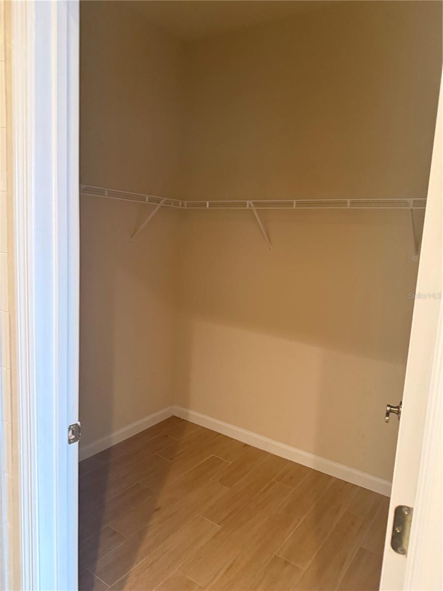 FLORA RIDGE CONDO PH 5 BLDG 2 - Residential Lease