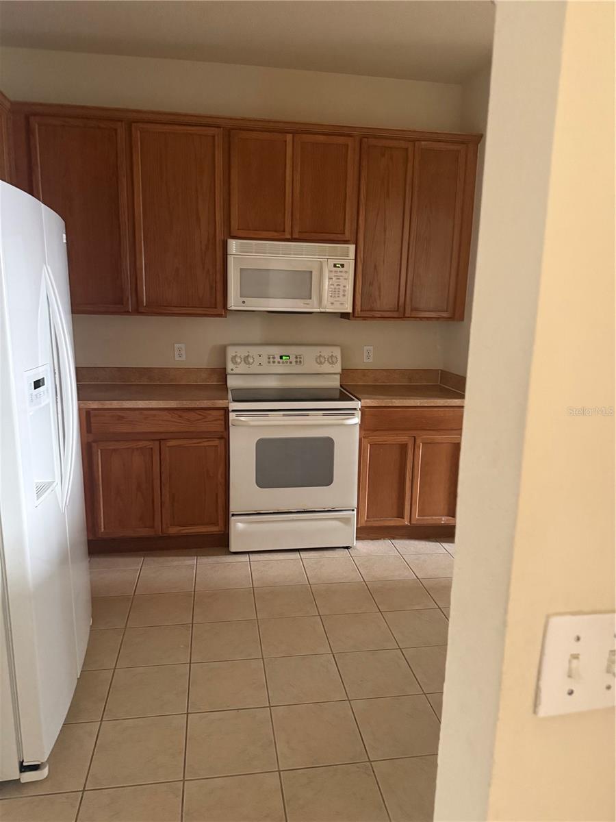 FLORA RIDGE CONDO PH 5 BLDG 2 - Residential Lease