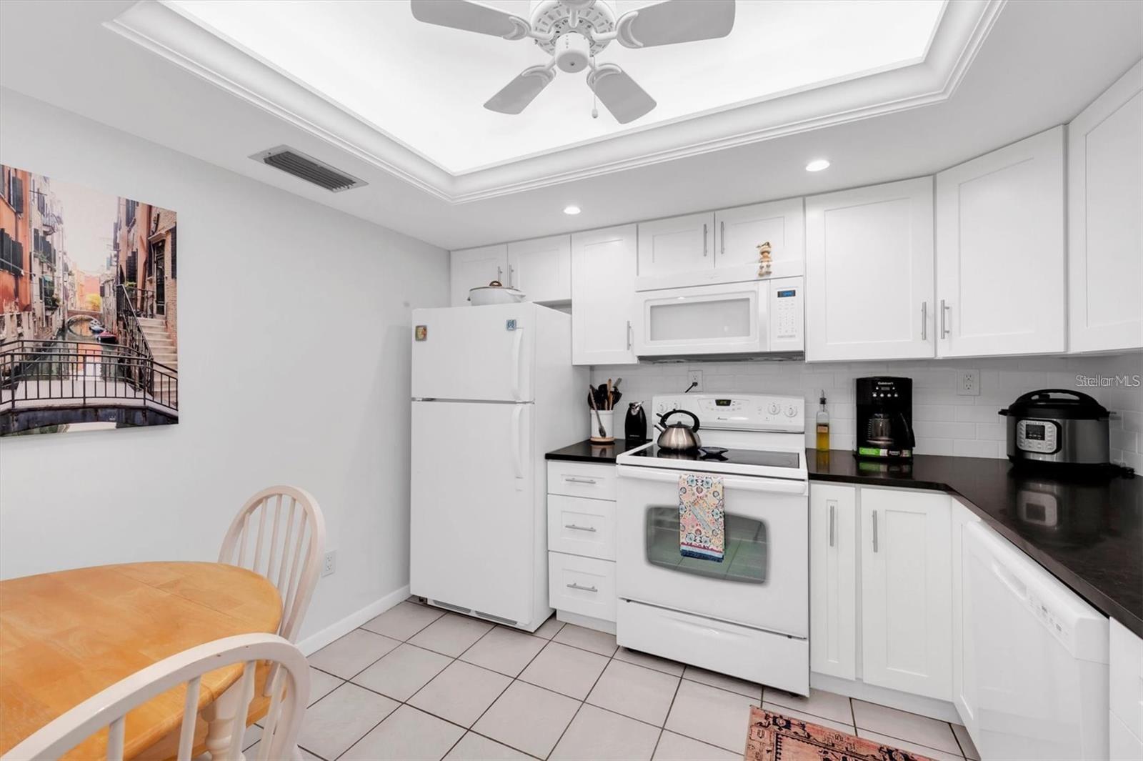 IMPERIAL COVE 9 - Residential