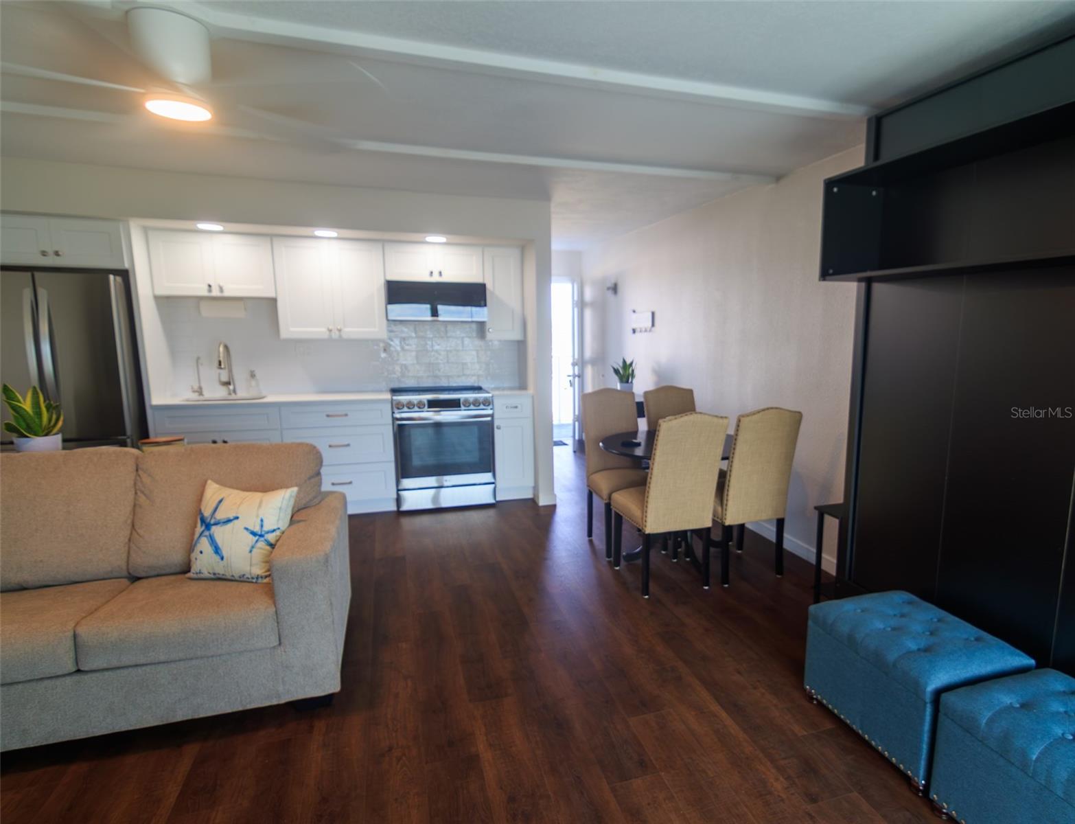 MARINERS COVE CONDO - Residential