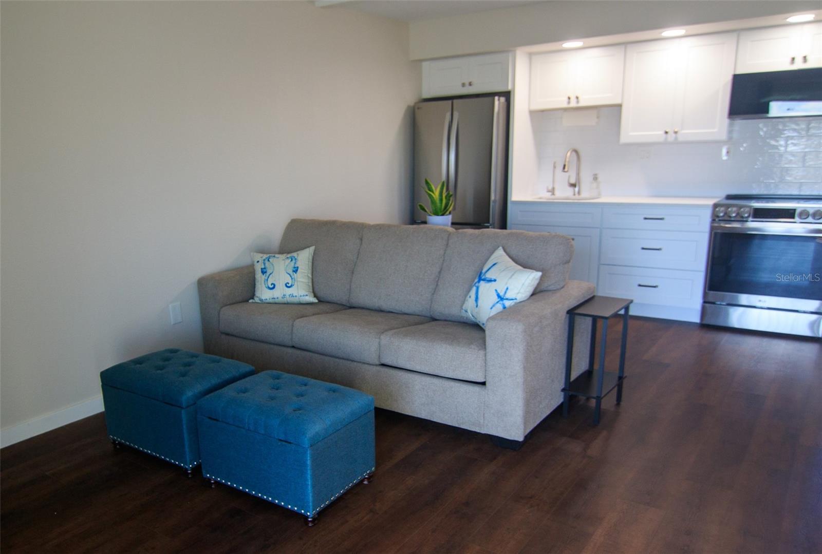 MARINERS COVE CONDO - Residential