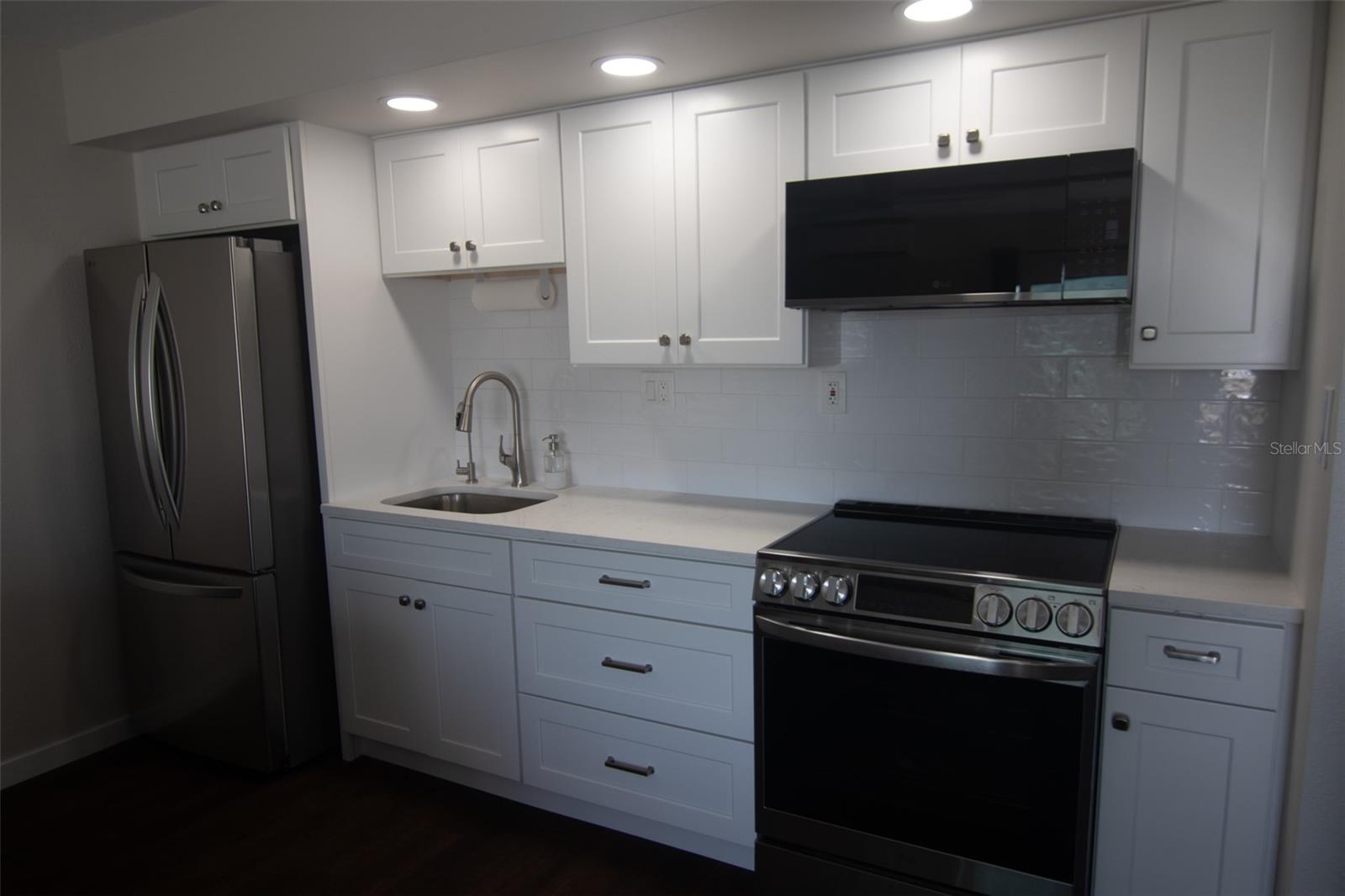 MARINERS COVE CONDO - Residential