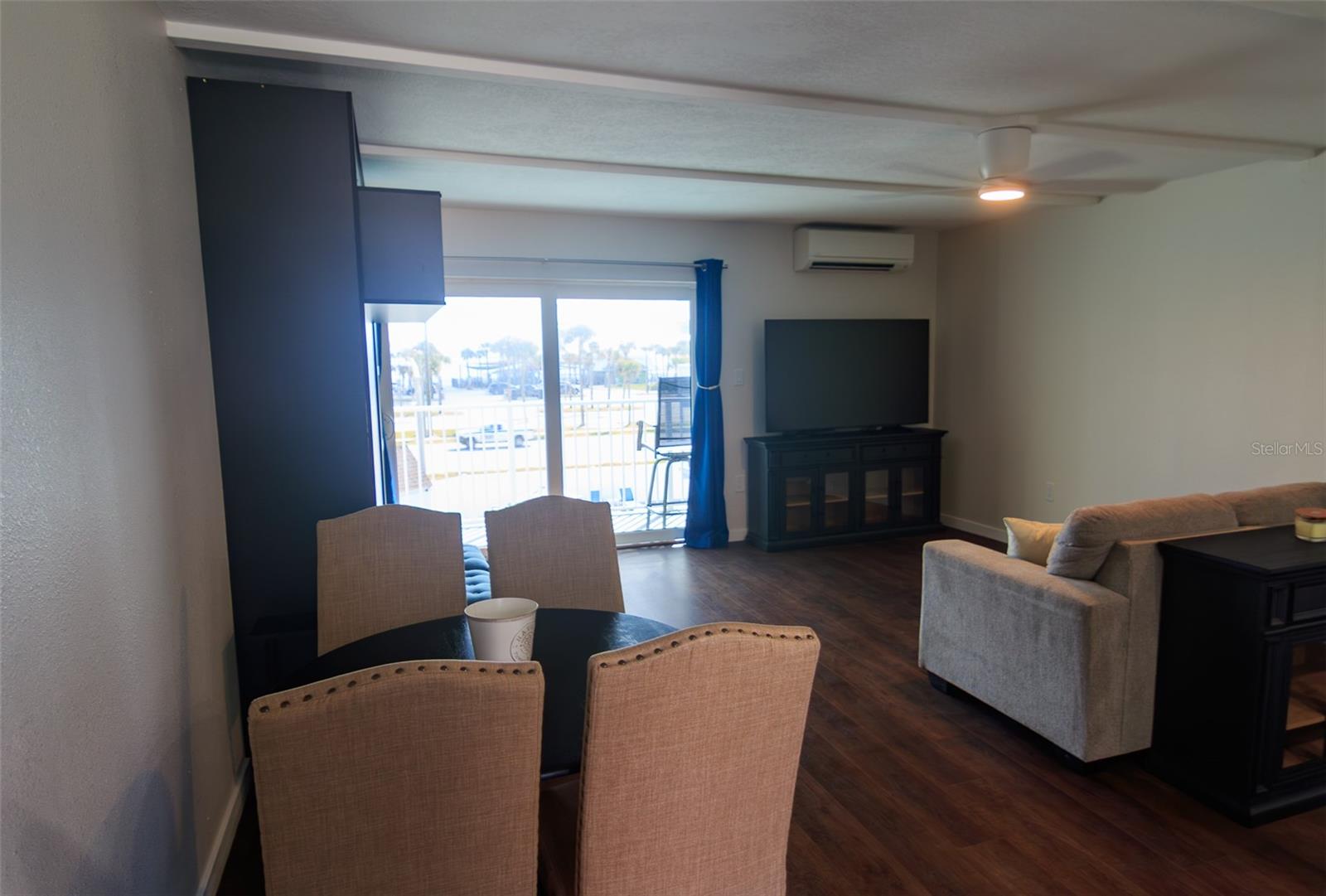 MARINERS COVE CONDO - Residential