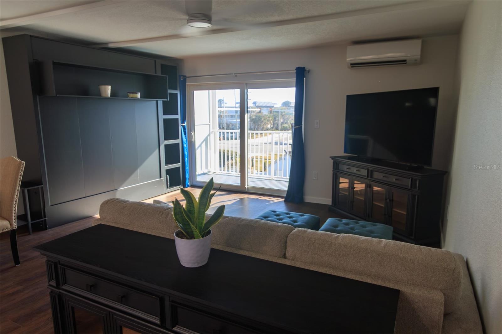 MARINERS COVE CONDO - Residential