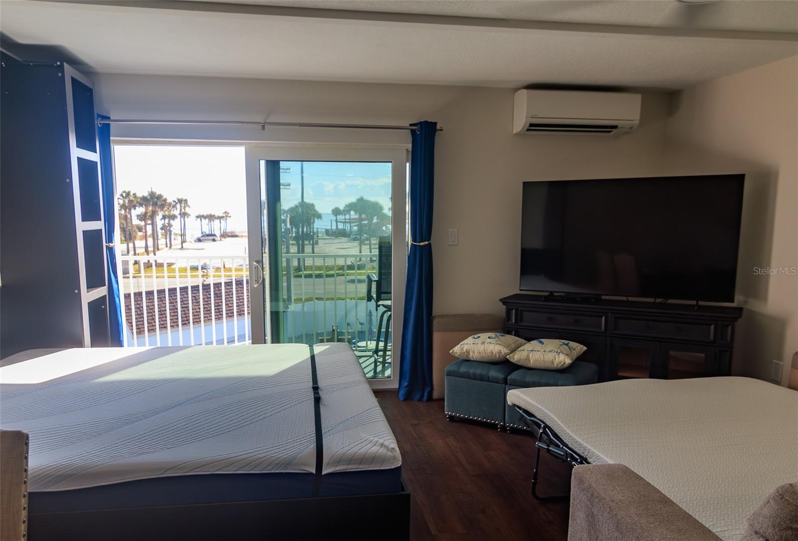 MARINERS COVE CONDO - Residential