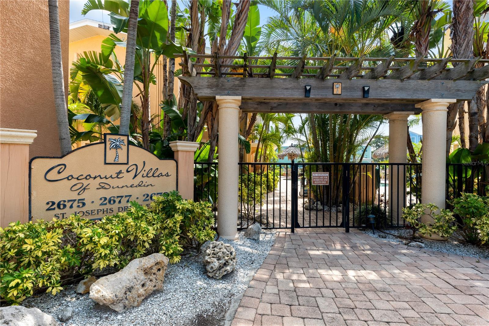 COCONUT VILLAS OF DUNEDIN CONDO - Residential