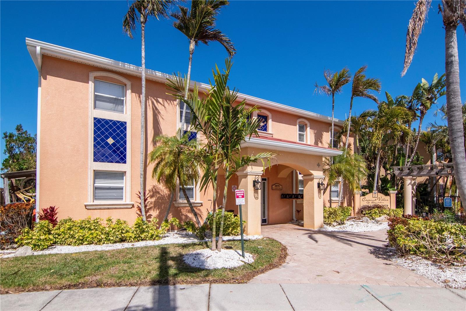 COCONUT VILLAS OF DUNEDIN CONDO - Residential