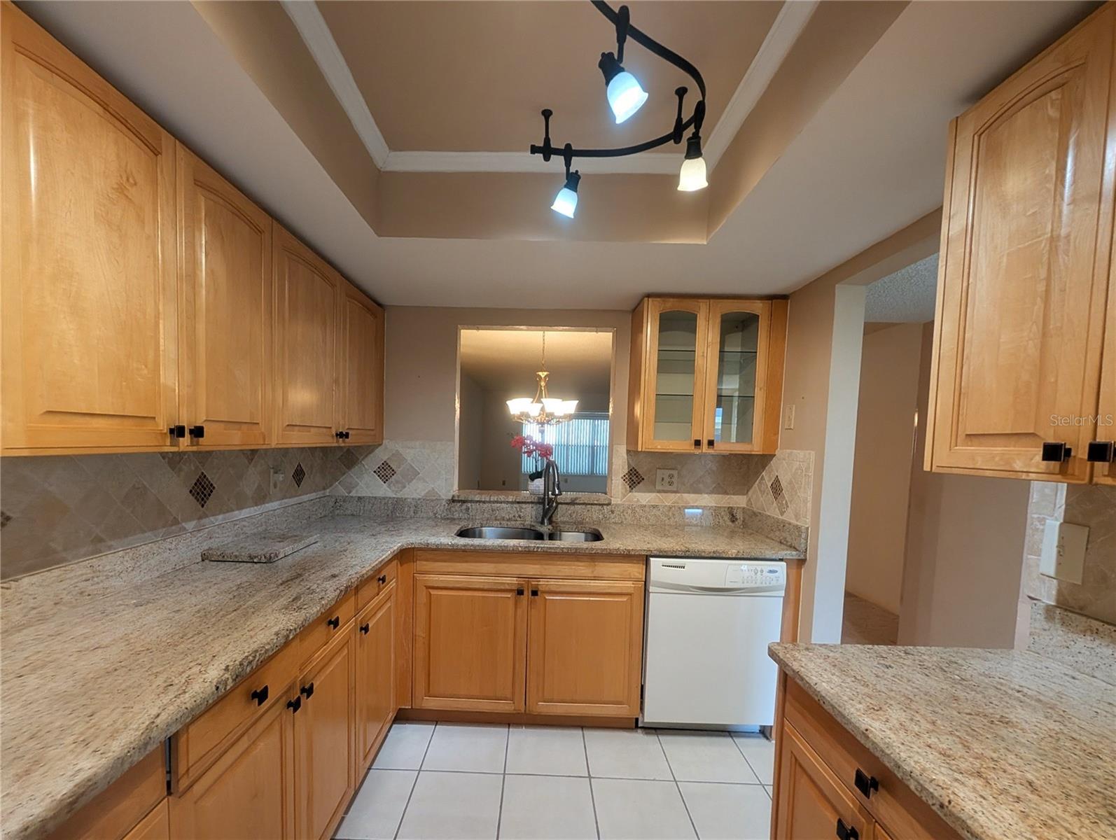 HARSHAW LAKE PARK CONDO - Residential