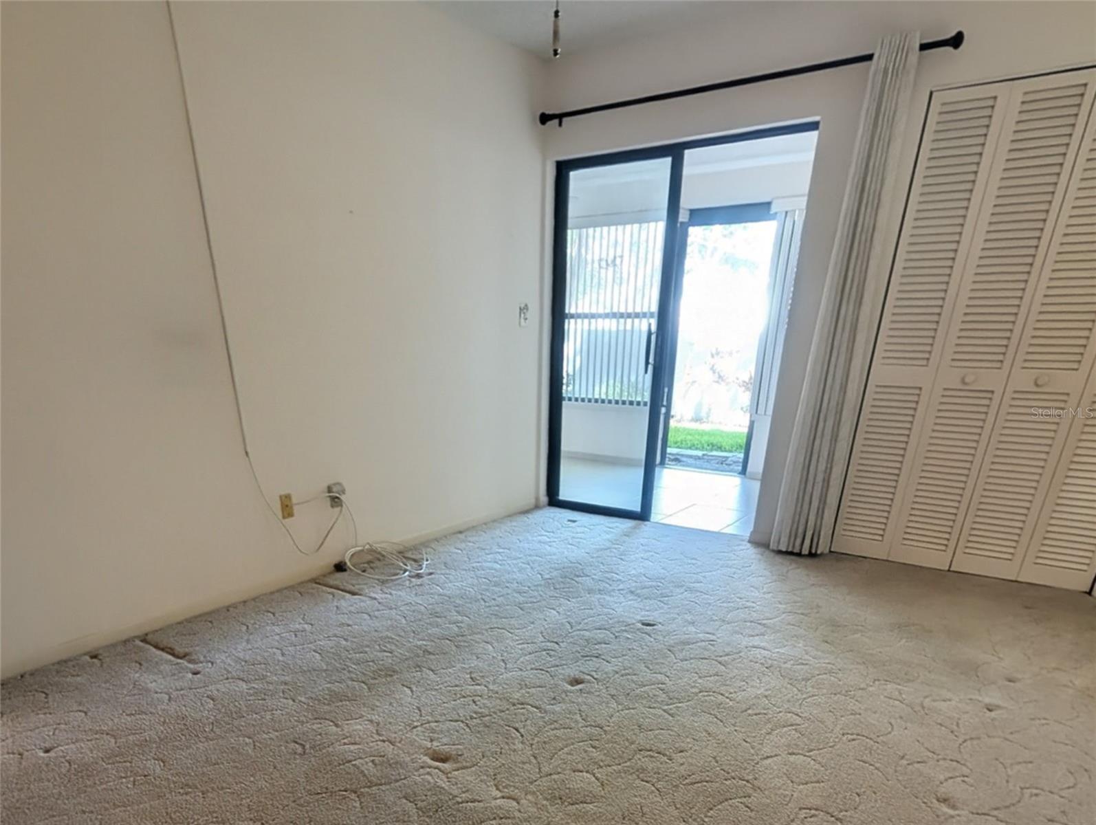 HARSHAW LAKE PARK CONDO - Residential