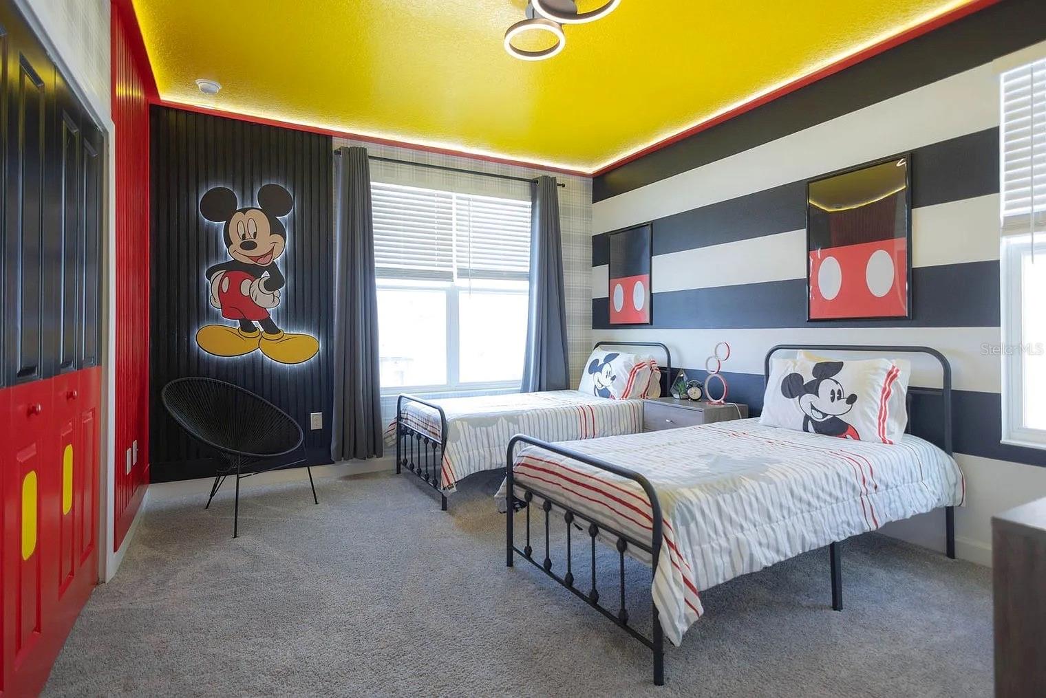 COVE AT STOREY LAKE 4 - Residential