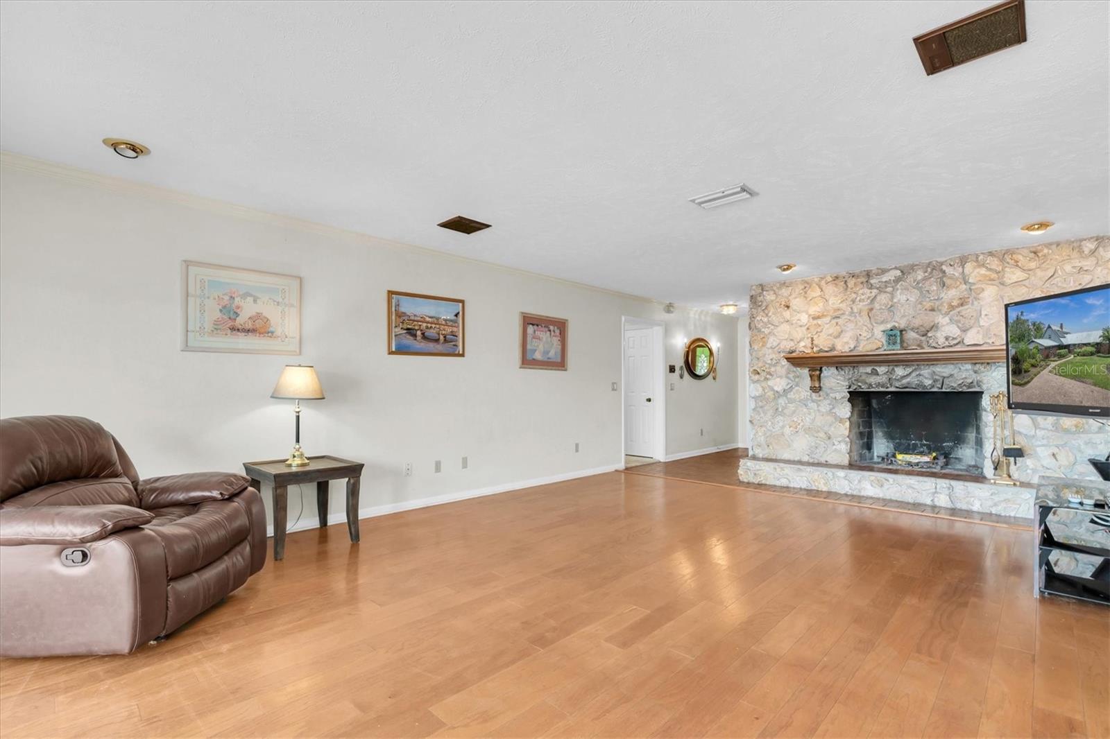 13533 BAY LAKE LANE