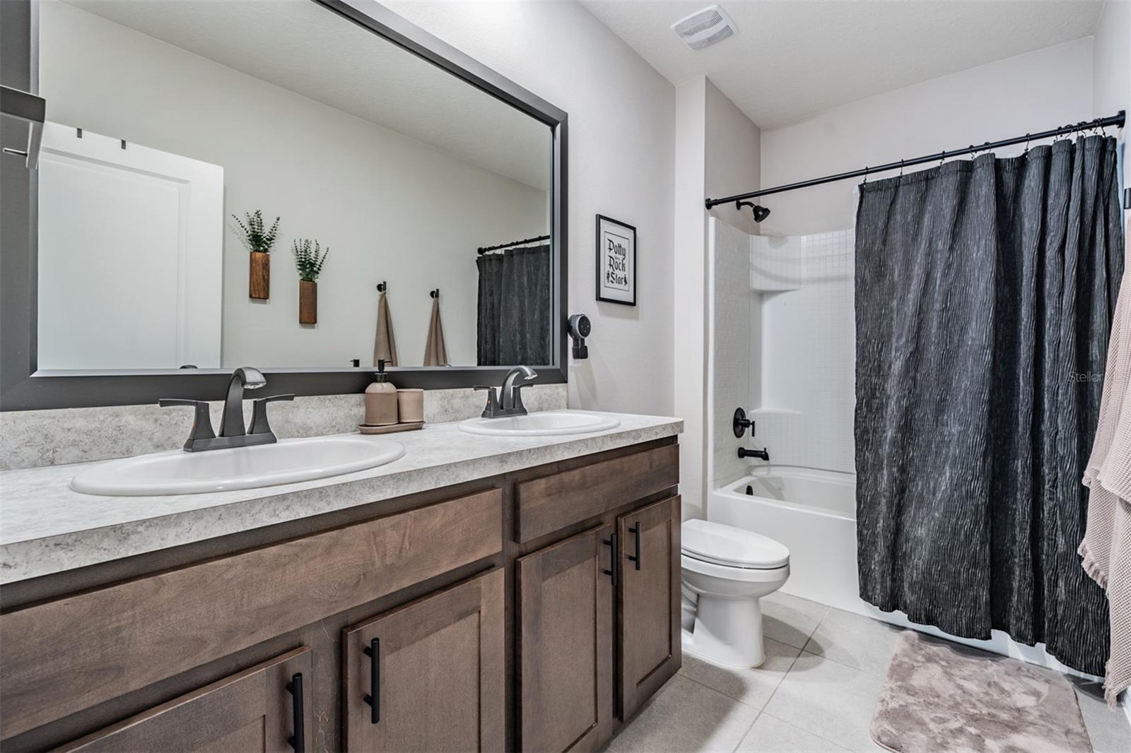 MIRADA PRCL 17-1 - Residential