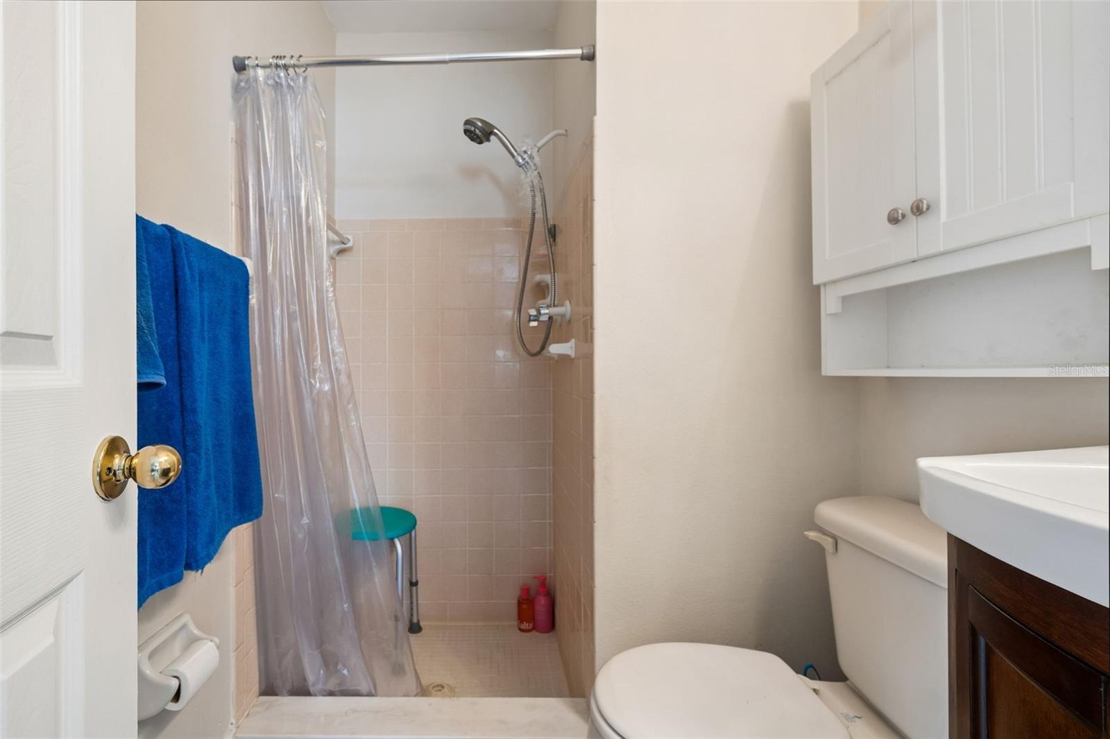 VILLAGER APTS - Residential