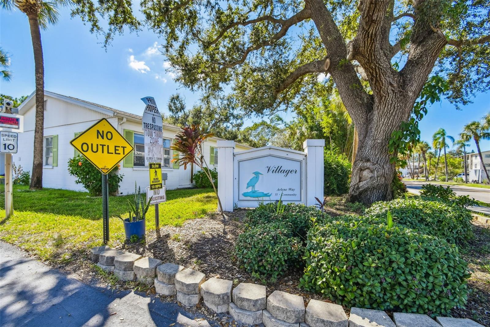 VILLAGER APTS - Residential