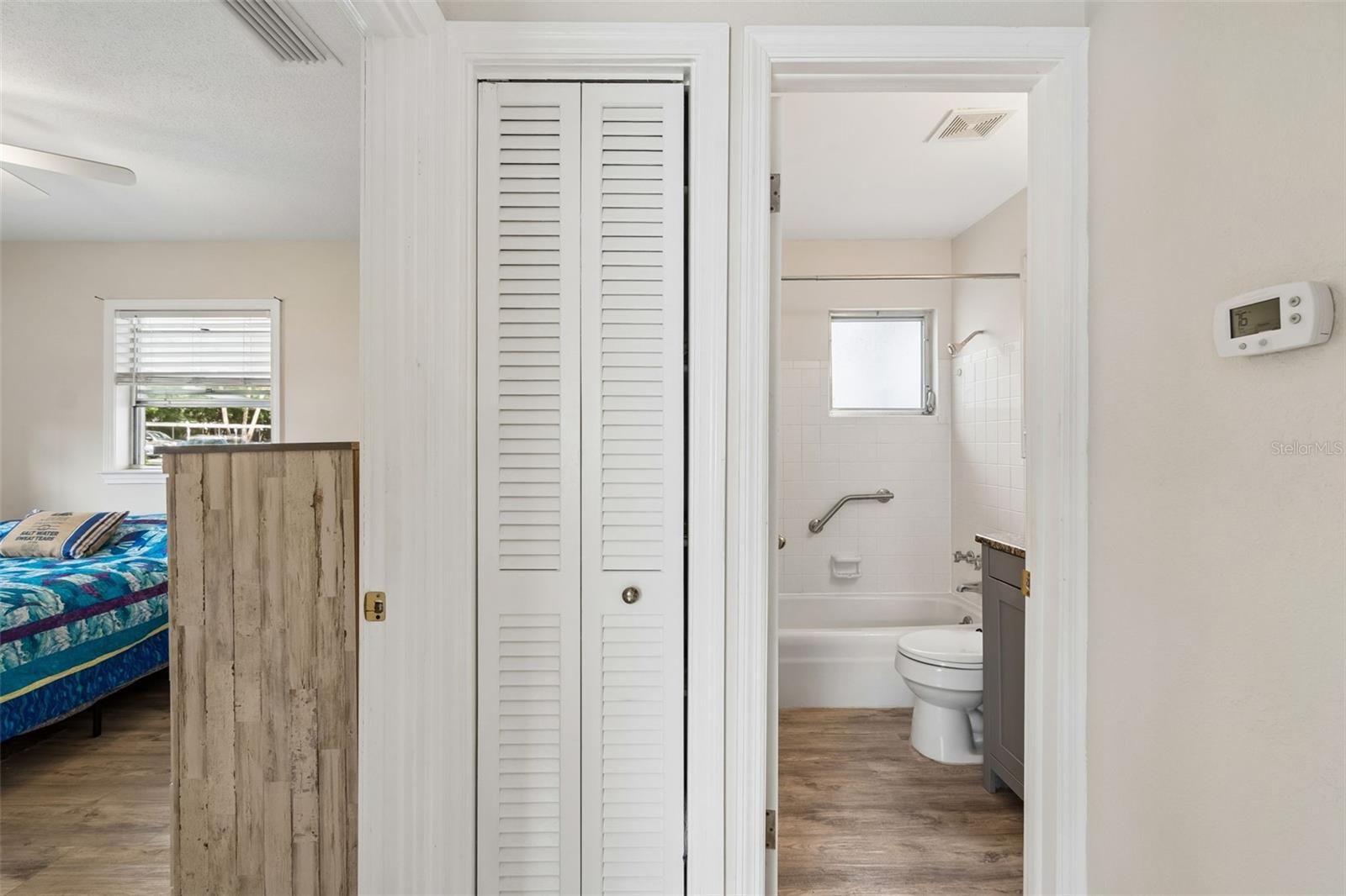 VILLAGER APTS - Residential