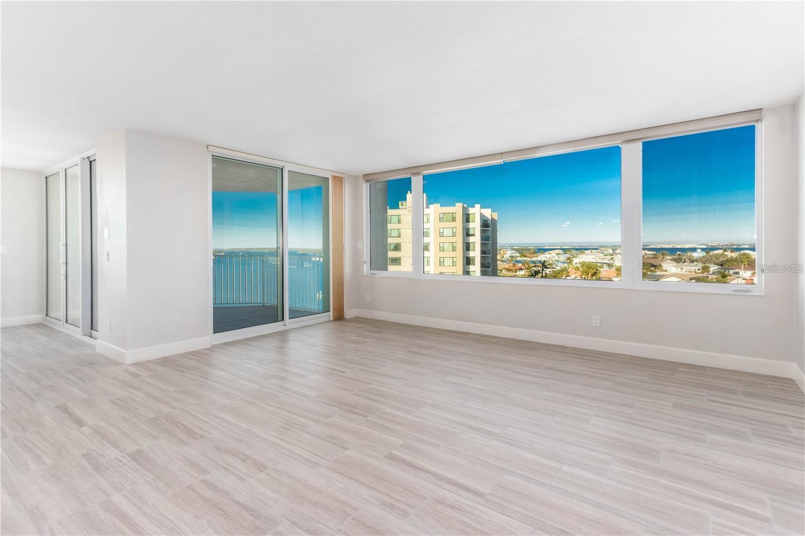 736 ISLAND WAY CONDO - Residential